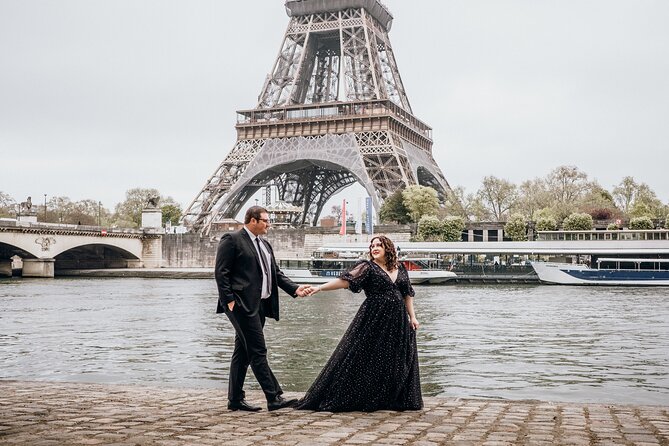 Eiffel Tower Private Photoshoot With a Professional Photographer - The Neighborhood Around Trocadero: A Picturesque Setting
