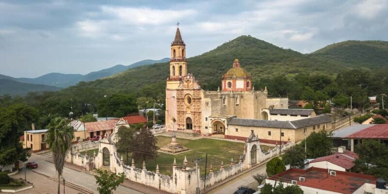 El Camino del Pame (Xi úi) 3-Day Hike - Starting Point at Jalpan de Serra and Early Morning Departure