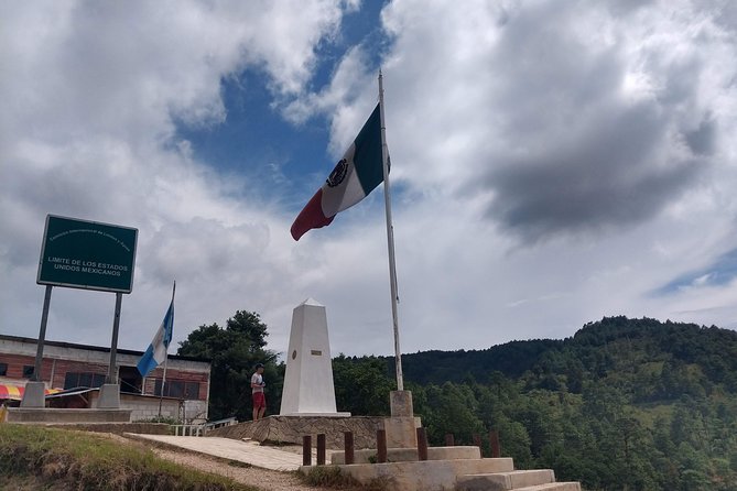 El Chiflon Waterfalls and Montebello Lakes National Park Day Trip - Guided Insights into Local Flora, Fauna, and Geology