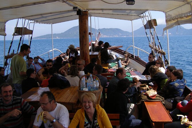 Elaphite Islands Boat Cruise in Dubrovnik - The Experience on the Water: Pacing and Atmosphere