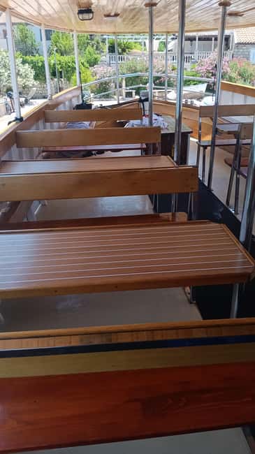 Elaphite Islands Cruise and Blue Cave Snorkeling Boat Tour - The Guide’s Approach and Experience