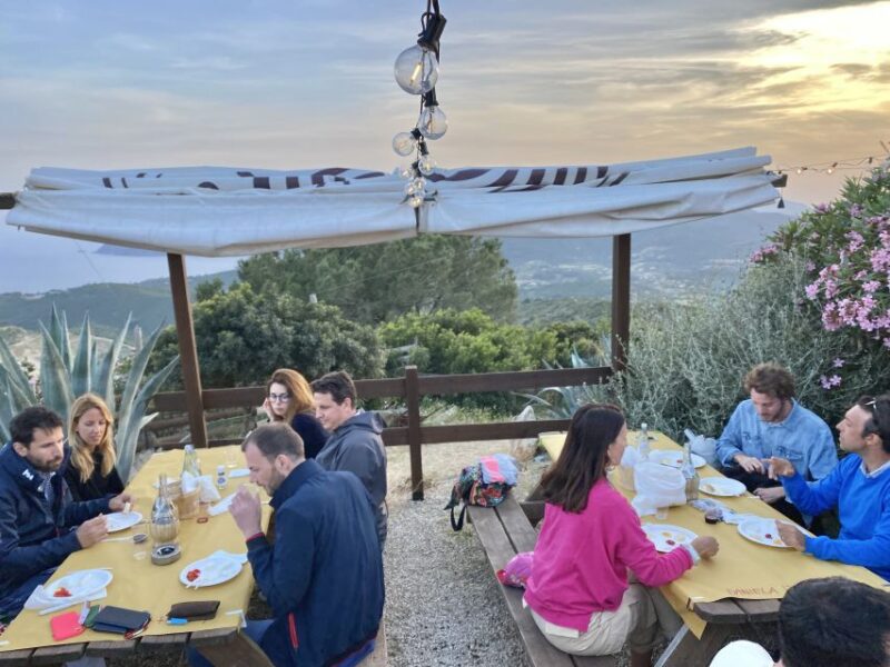 Elba: Tuscan Farmhouse Tasting - The Guide and Overall Atmosphere