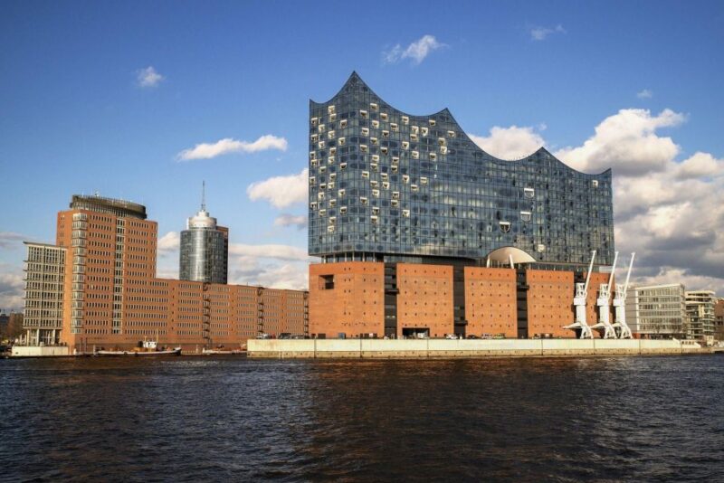 Elbphilharmonie, Speicherstadt & HafenCity Private Tour - The Elbphilharmonie: An Architectural and Cultural Icon