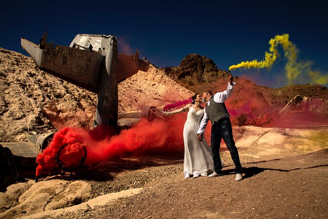 Eldorado Canyon Wedding Package - A Convenient and Scenic Wedding Experience in Las Vegas