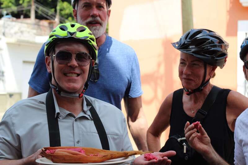 Electric bike gastronomic tour through Oaxaca. - Exploring Oaxaca’s Market Scene and First Taste Stops