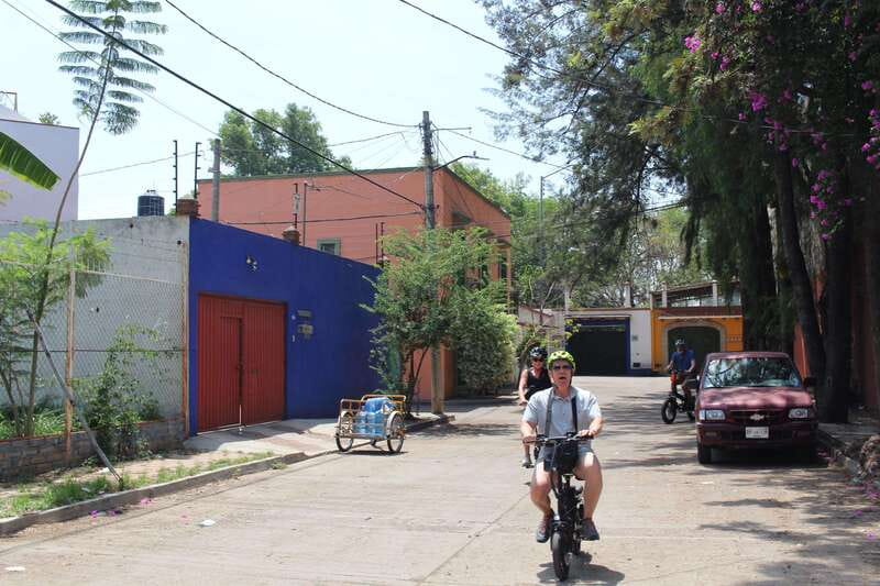 Electric bike gastronomic tour through Oaxaca. - Sampling Tamales at a Traditional Stand