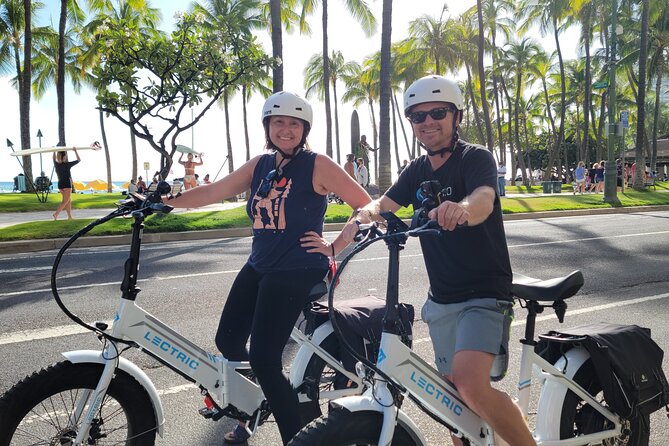 Electric Bike Ride & Diamond Head Hike Tour - Practical Details: Meeting Point, Group Size, and Physical Fitness