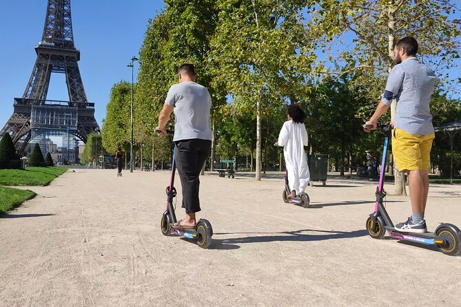 Electric scooter rental in Paris Full Day - Key Points