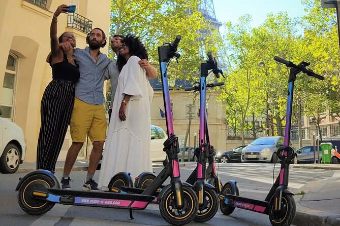 Electric scooter rental in Paris Full Day - Ideal for Families, Solo Explorers, and Groups