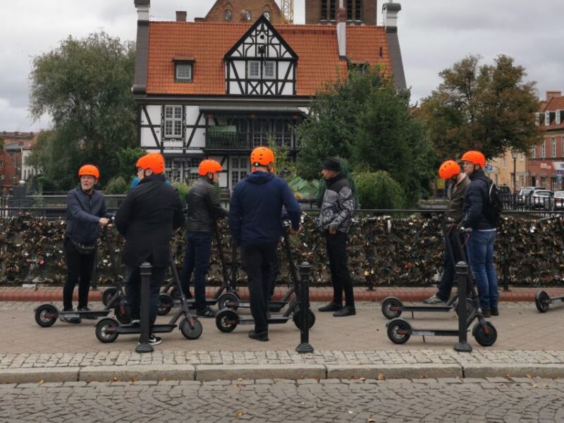 Electric Scooter Tour: Full Tour (Old Town + Ostrów Tumski) - Discovering Wroclaw Gnomes and Unique Public Art
