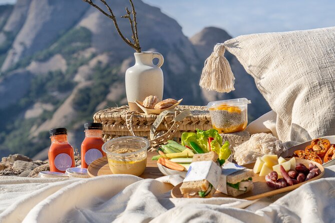 Elegant Private Picnic in Montserrat at 1100m Altitude - The Guide: Eugenias Professional Touch