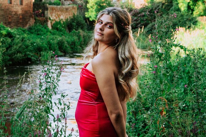 Elegant Professional Private Photoshoot Tour in Edinburgh - Following the Water of Leith to Circus Lane