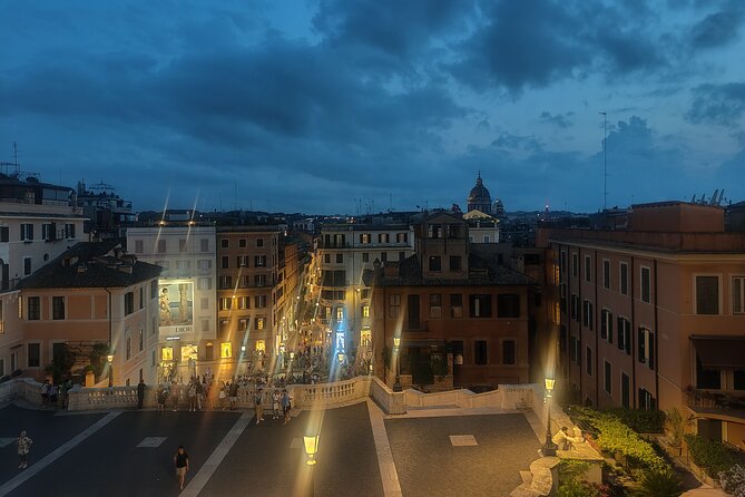 Elegant Rome by night tour and dinner in a local restaurant - Illuminated St. Peter’s Square and the Vatican at Night
