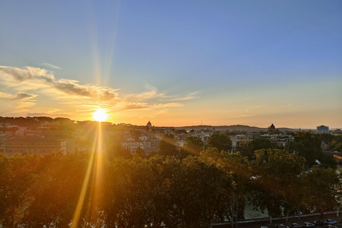 Elegant Rome by night tour and dinner in a local restaurant - Discovering the Secret View from the Keyhole and the Fontana di Trevi