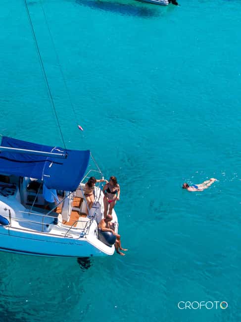 Elegant Yacht Sailing-Half-Day of Pure Bliss - The Skipper and Guide Experience