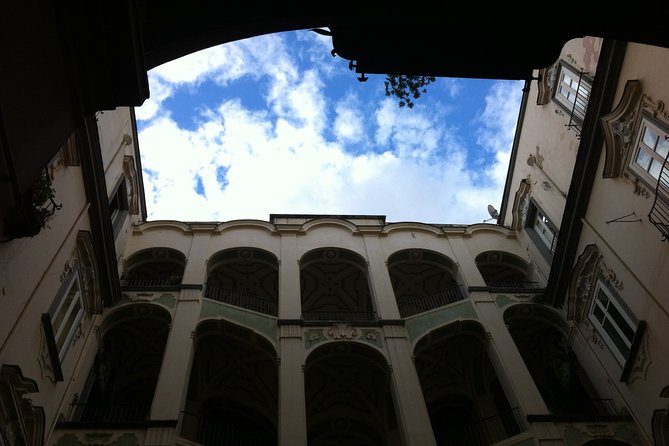 Elena Ferrante Tour (My Brilliant Friend) - What Sets This Tour Apart from Other Naples Excursions