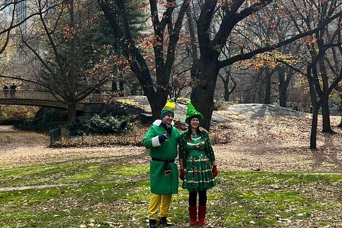 Elf Movie Locations Tour - The Decorated Pedicab: A Traveling Holiday Scene