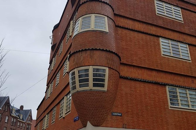 Elisabeth's Tailor made tours and services in Amsterdam and the Netherlands. - Key Points