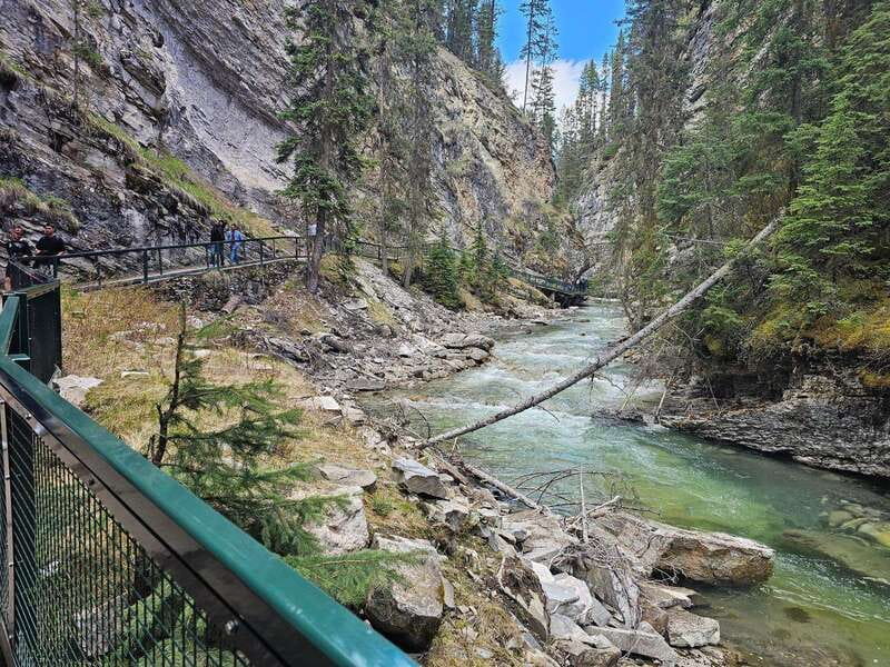 Emerald Lake, Lake Louise, Johnston Canyon & Banff Tour SUV - Final Thoughts on the Emerald Lake & Banff SUV Tour