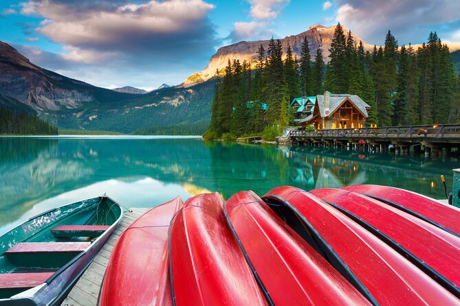 Emerald Lake , Moraine Lake, Lake Louise& Banff Town from Canmore - Explore Alberta’s Iconic Lakes and Banff Town in a Full-Day Guided Tour