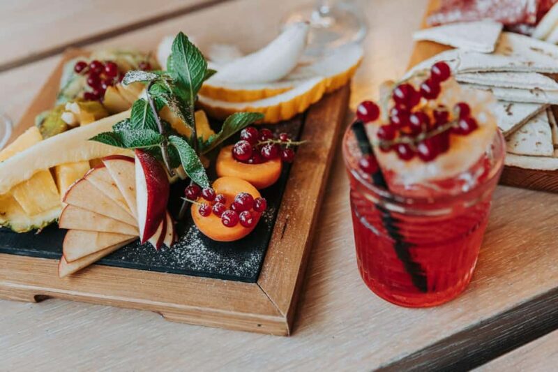 Emilia-Romagna: 25-Minute Massage+Aperitif+2 hour Pool - Aperitif Session: Tasting Regional Flavors from 18:00 to 19:30