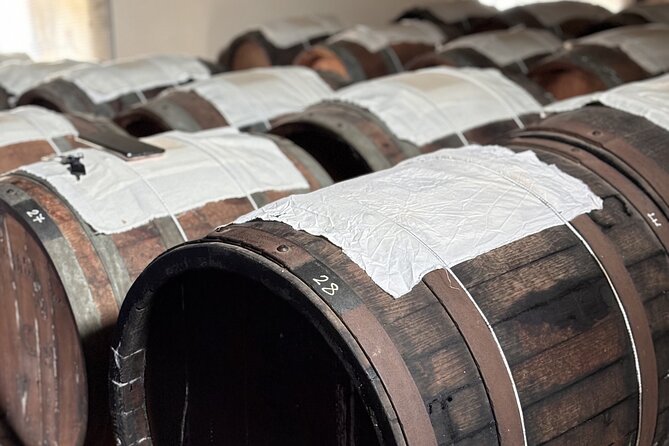 Emilian Mountains: Local Flavours, Castle & outdoors - Discover the Charm of the Emilian Mountains with Local Flavors and Historic Sites