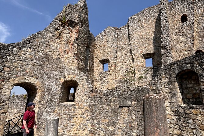 Emilian Mountains: Local Flavours, Castle & outdoors - Exploring Canossa Castle and Its Historic Significance