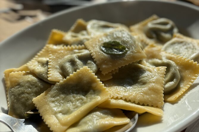 Emilian Mountains: Local Flavours, Castle & outdoors - Farm-to-Table Lunch at Podere Musiara di Benassi Filippo