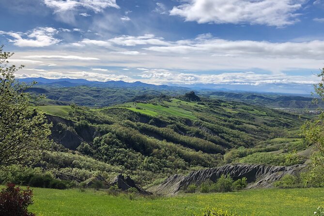 Emilian Mountains: Local Flavours, Castle & outdoors - Strolling Through Forests and Meeting Farm Animals