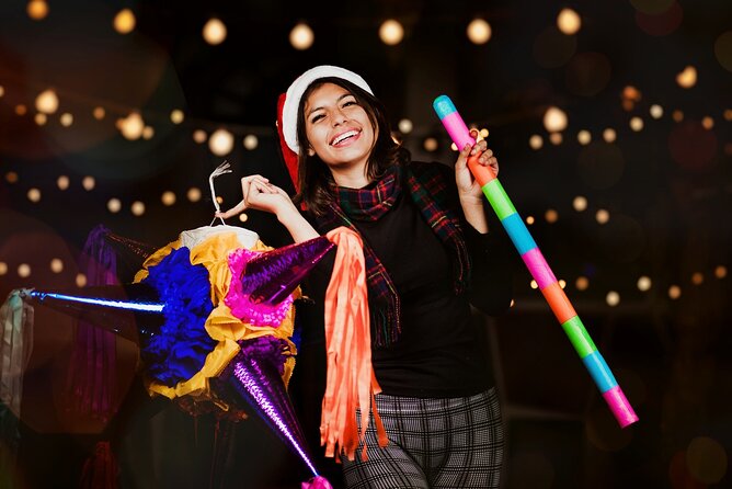 Enchanted Christmas Private Walking Tour in Mexico City - The Festive Atmosphere at Zócalo