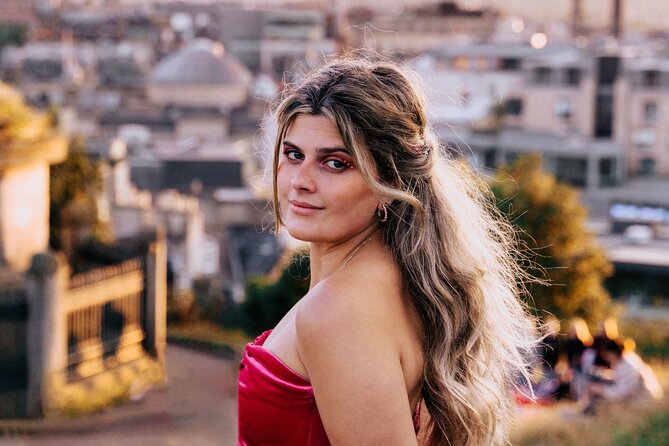 Enchanted Professional Private Photoshoot Tour in Edinburgh - The Vennel Viewpoint Offers Iconic Edinburgh Castle Photos