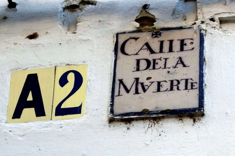 Enchanted Seville: Private Walking Tour - Explore Seville’s Santa Cruz Neighborhood at Dusk