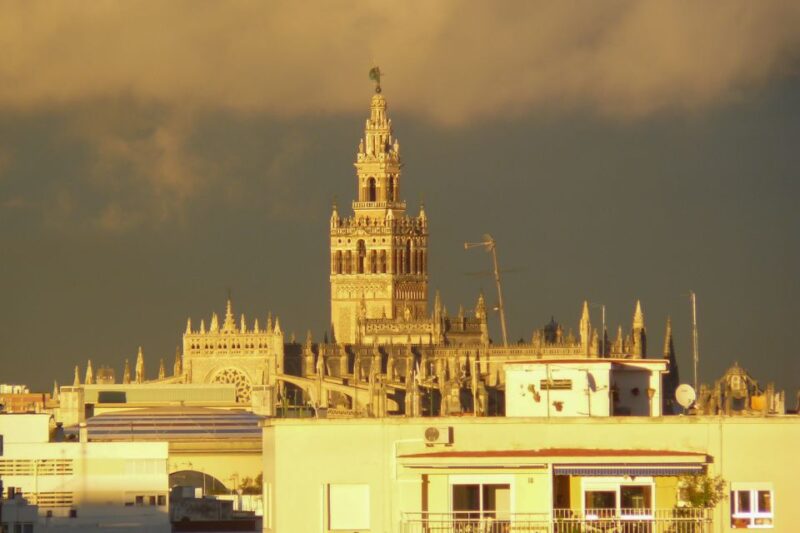 Enchanted Seville Walking Tour - Why This Tour Is a Great Choice for Seville Visitors
