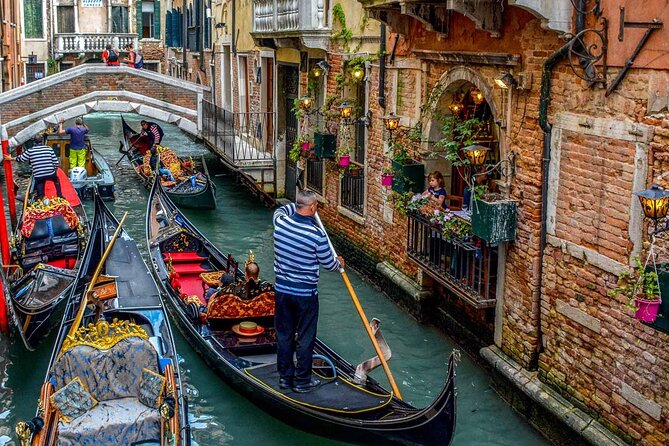 Enchanting Venice: City Walk & Majestic Gondola Ride! - The Grand Canal: Venice’s Main Waterway