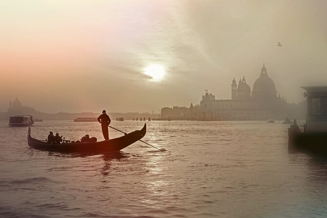 Enchanting Venice: Private Gondola Experience - Length and Pacing Considerations Based on Reviews