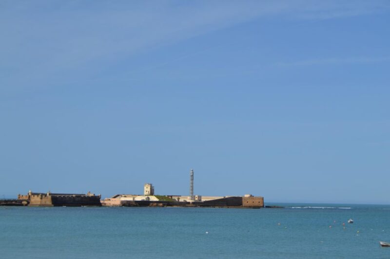 English Cádiz Tour: Walking Tour with Local Guide - Flexibility and Cancellation Policy