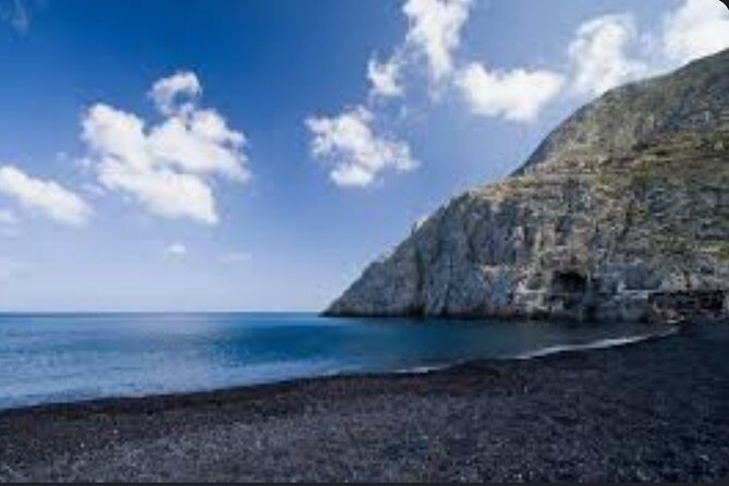 English Speaking guided "GROUP TOURS" in Santorini - How This Tour Differs from Private or Self-Guided Options