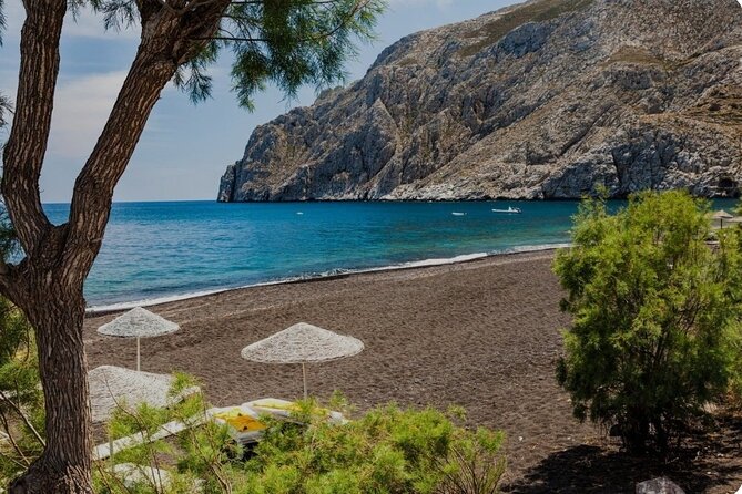 English Speaking guided "GROUP TOURS" in Santorini - The Overall Experience and Suitability