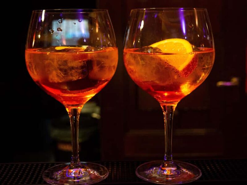 English Stand-Up Comedy Show with Free Pizza and Free Shots - Who Will Enjoy This Comedy Night?