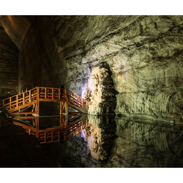 English Tour to Salted Mine Slanic Prahova & Paltinu Lake - Key Points