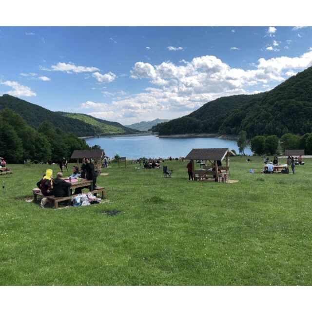 English Tour to Salted Mine Slanic Prahova & Paltinu Lake - Explore Paltinu Lake and Its Scenic Surroundings