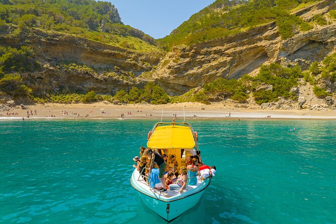 Enjoy crystal clear waters for 2 hours - Accessibility and Booking Details