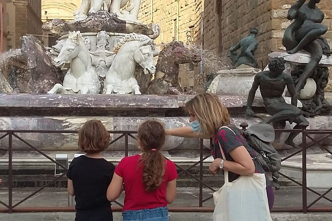Enjoy Florence as a Family-friendly Experience - Cross the Oldest Bridge at Ponte Vecchio