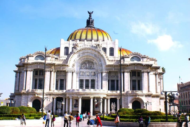 Enjoy the Folkloric Ballet at the Palacio de Bellas Artes - Practical Details: Tickets, Timing, and Seating
