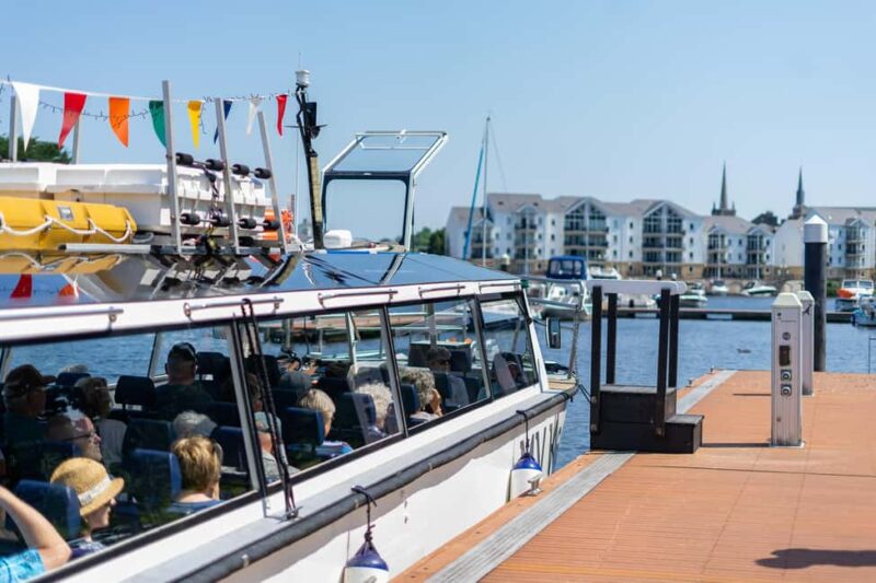 Enniskillen: Devenish Island Cruise with Bar - Key Points