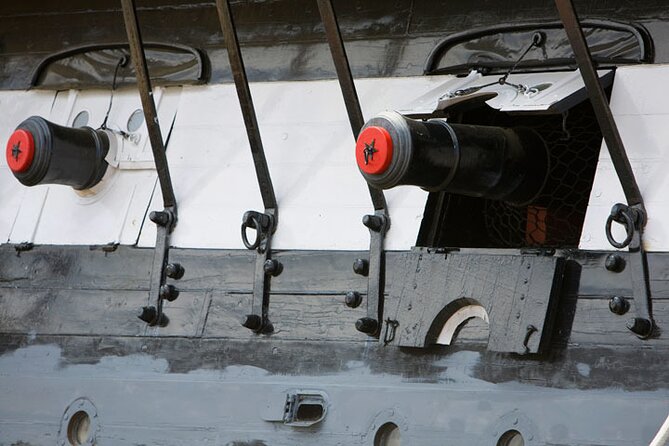 Entire Freedom Trail Walking Tour: Includes Bunker Hill and USS Constitution - Colonial Meeting Places and the Spark of Rebellion