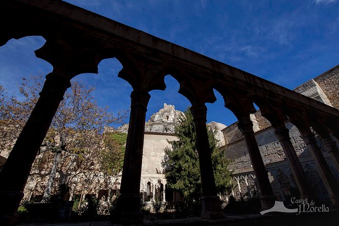 Entrance to the Castle of Morella Castellón - Visiting Hours and Seasonal Considerations
