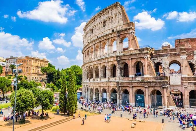 Entrance to the Colosseum, Roman Forum and Palatine Hill - The Pros and Cons of a Self-Guided Tour