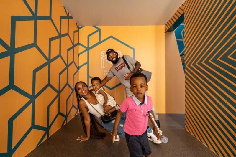 Entry ticket to Museum of Illusions Amsterdam - Explore the Unique World of Perception at the Museum of Illusions Amsterdam