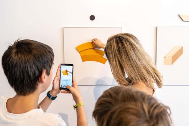 Entry ticket to Museum of Illusions Amsterdam - Key Points